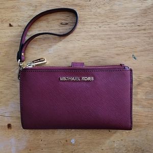 Michael Kors Adele Leather Smartphone Wallet